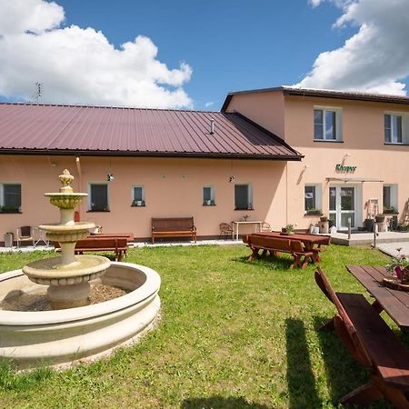 Penzion v Lukách Dlouhá Ves Exteriér fotografie